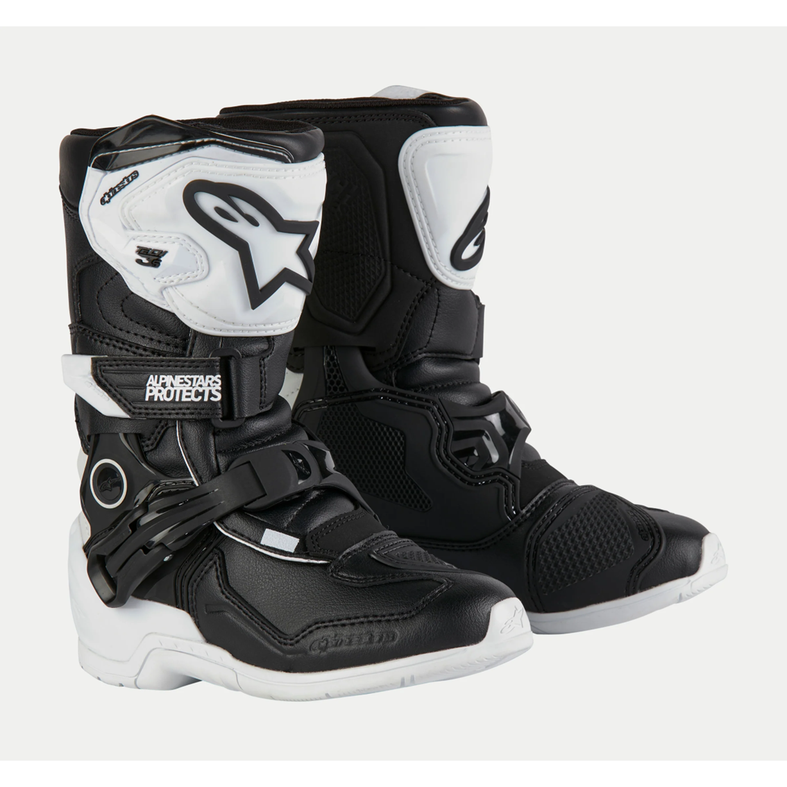 2024 TECH 3S KIDS BOOTS %282%29.PNG?VersionId=.s.XyOU42arqYtbplB0iMDmtP3